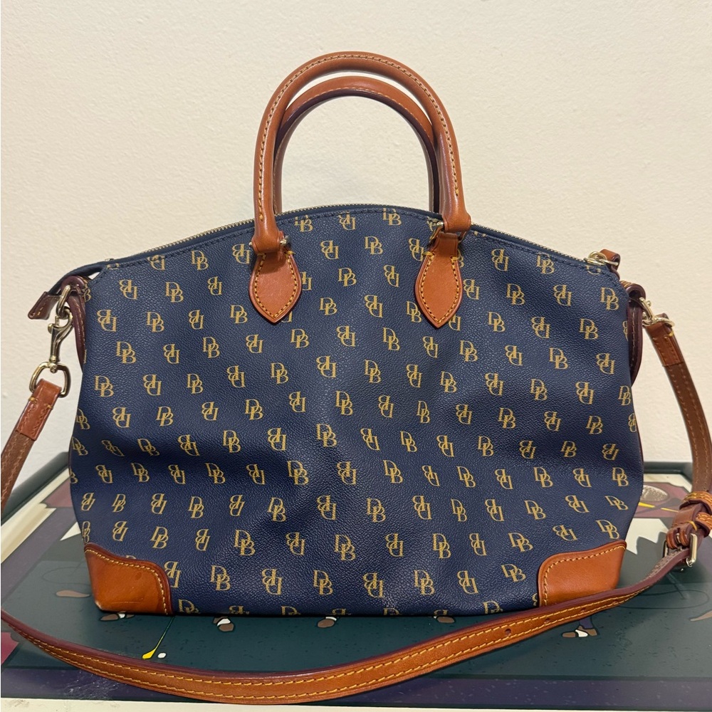 Dooney &‎ Bourke Gretta Women's Satchel/Top Handle Bag, Large - Picture 5 of 10